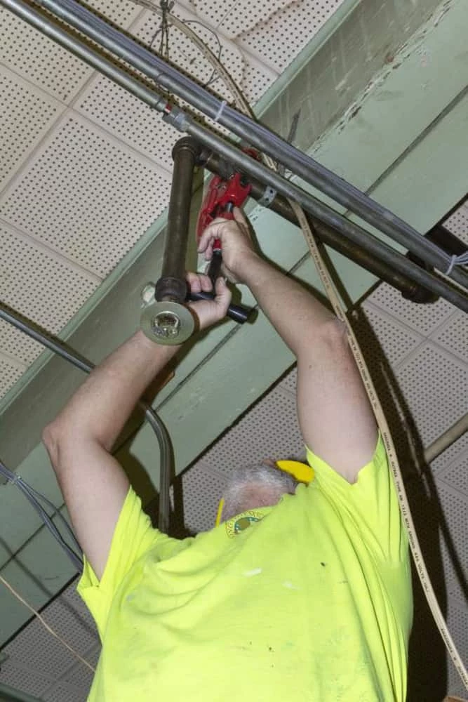 New β€οΈ REED 1/2 - 2 in. 4-Wheel Pipe Cutter π₯ - Image 3